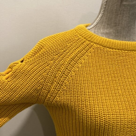 Revamped Yellow Sweater Knit size medium - Picture 10 of 15